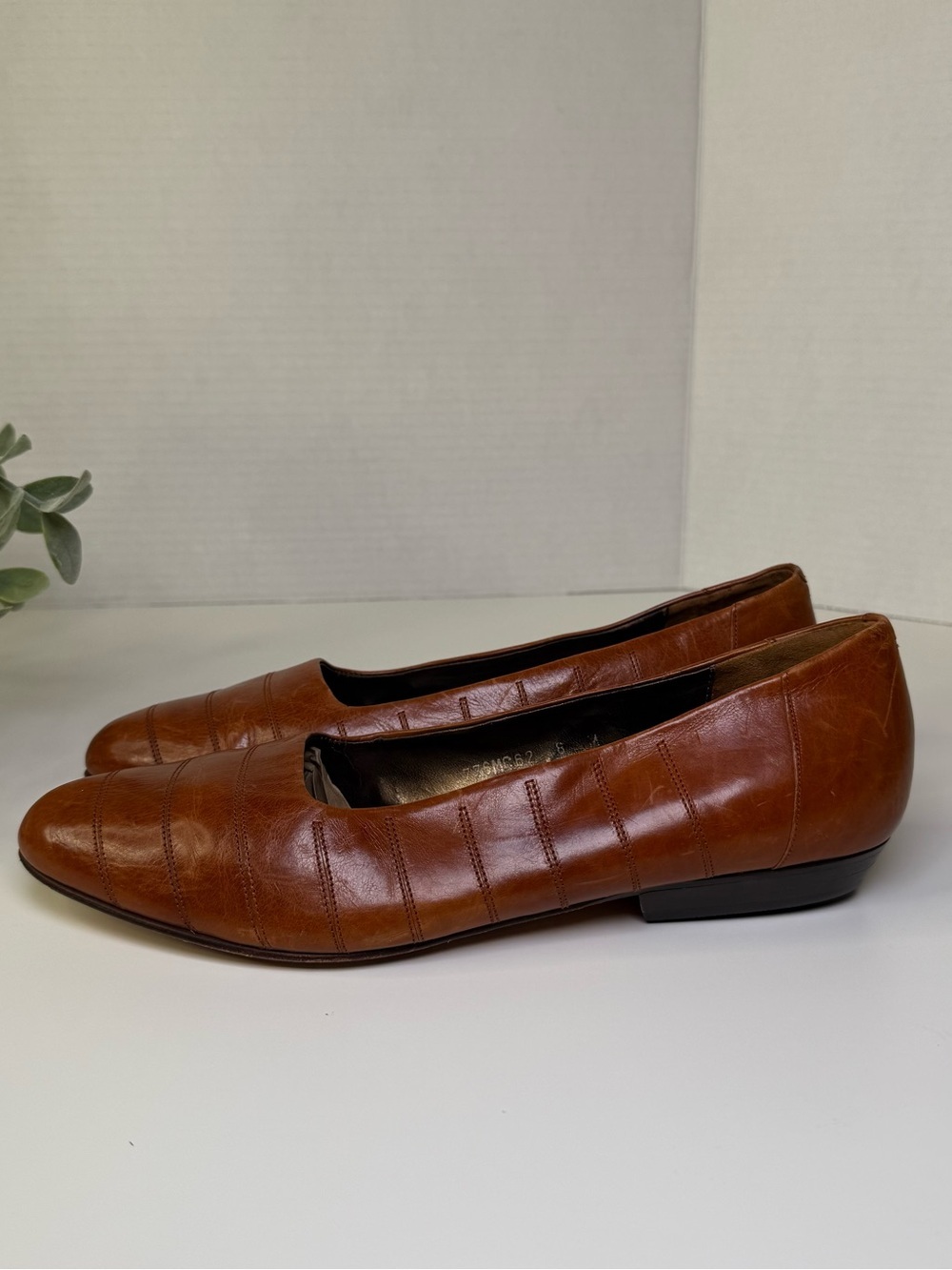 Maserati Vintage Brown Genuine Leather Italian Made Women's Flats Size 8